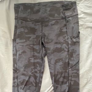 lulu lemon camo leggings LIKE NEW